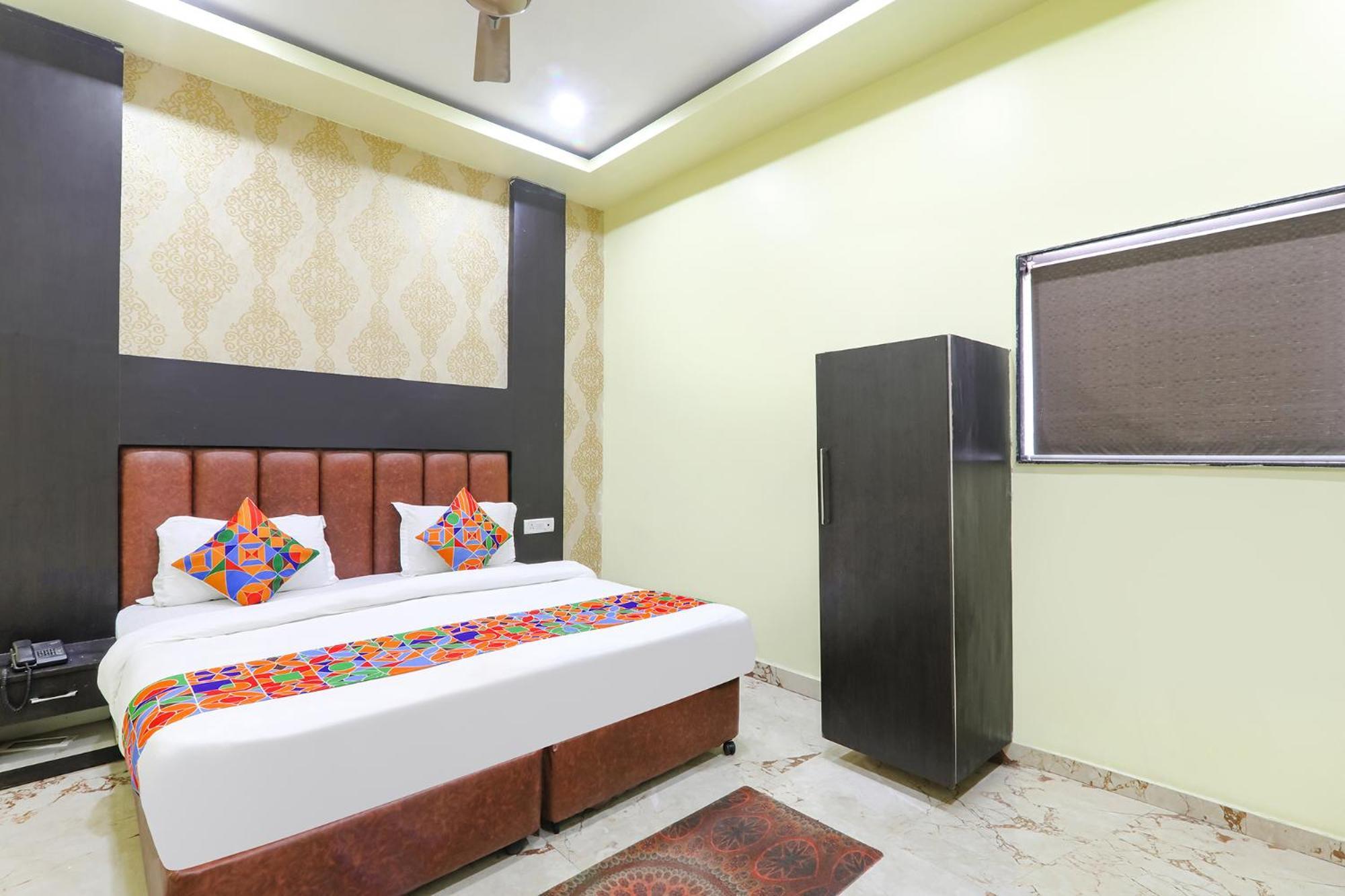 Fabexpress Gs Residency Hotel Varanasi Exterior photo